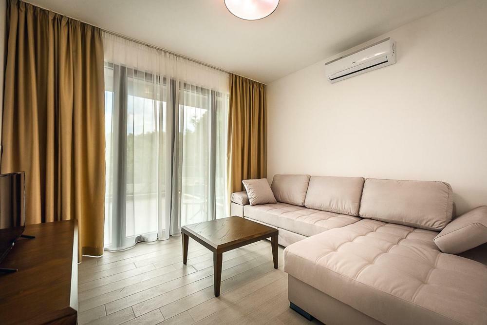 Adria lux apartmens 2 Sveti Stefan Extérieur photo