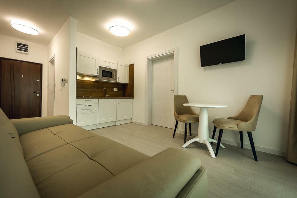 Adria lux apartmens 2 Sveti Stefan Extérieur photo