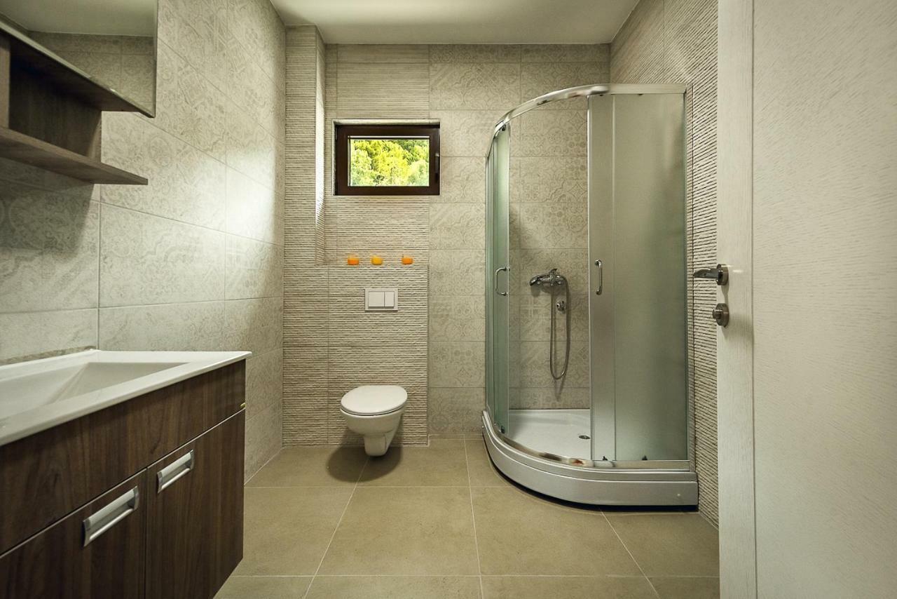 Adria lux apartmens 2 Sveti Stefan Extérieur photo