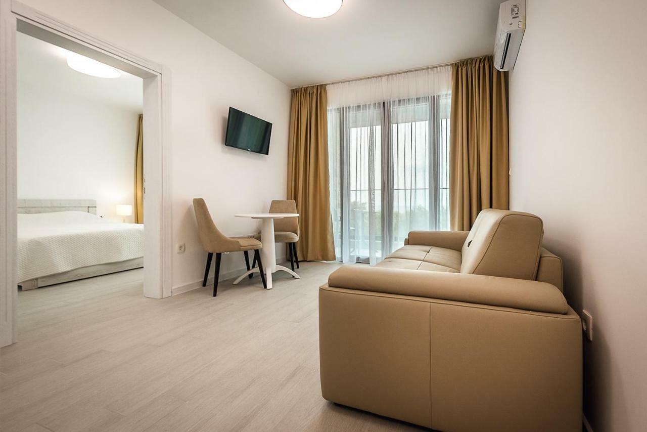 Adria lux apartmens 2 Sveti Stefan Extérieur photo