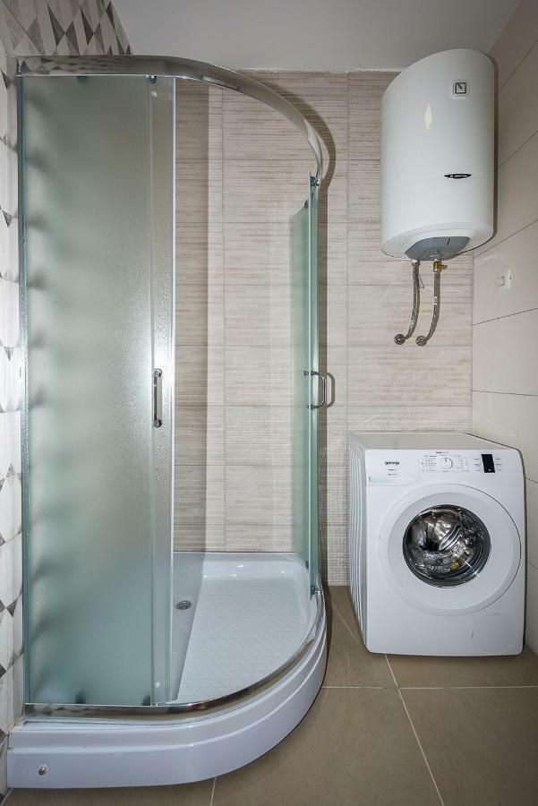 Adria lux apartmens 2 Sveti Stefan Extérieur photo