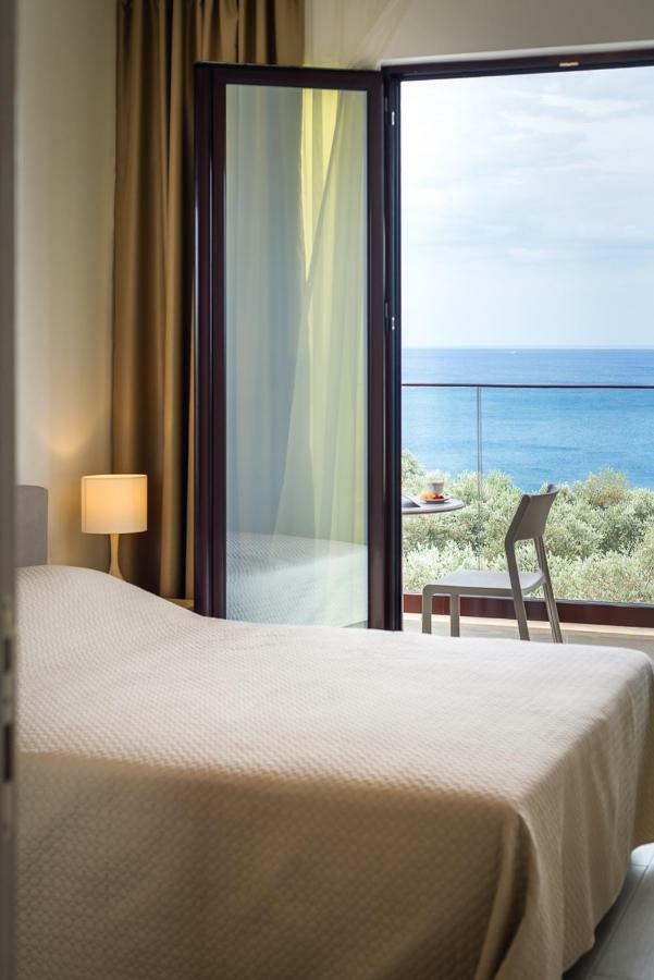 Adria lux apartmens 2 Sveti Stefan Extérieur photo